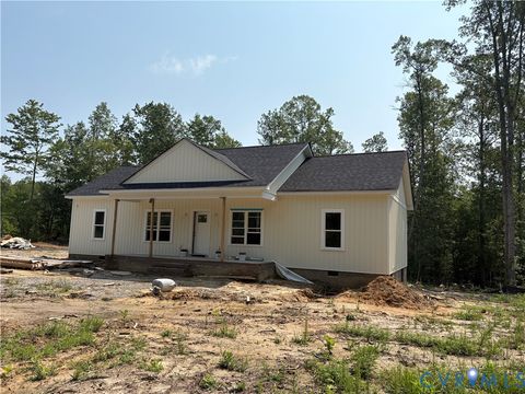 Photo of 14995 Lebanon Road, Spring Grove, VA 23842 (MLS # 2620357)