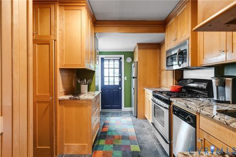 Tiny photo for 24 N Sheppard Street, Richmond, VA 23221 (MLS # 2609928)