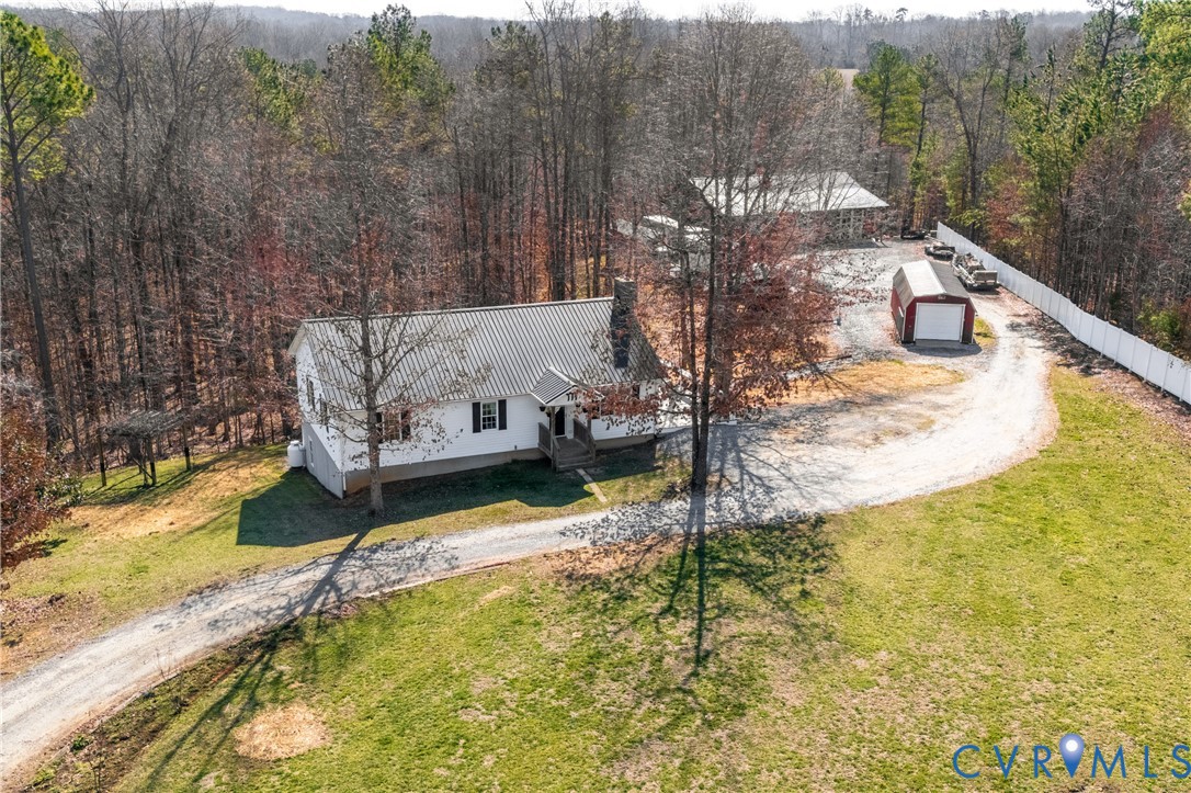 7601 Amelia Springs Rd
