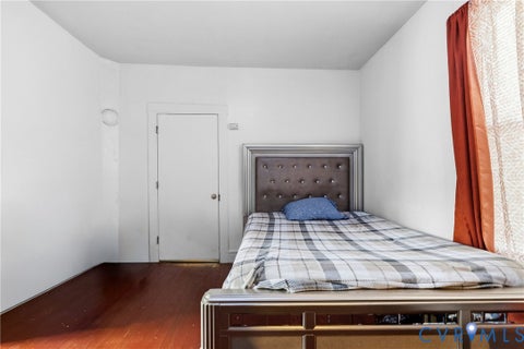 Tiny photo for 1418 12th Street, Victoria, VA 23974 (MLS # 2625153)