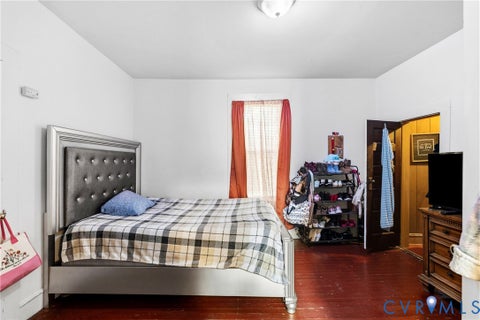Tiny photo for 1418 12th Street, Victoria, VA 23974 (MLS # 2625153)