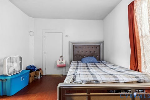 Tiny photo for 1418 12th Street, Victoria, VA 23974 (MLS # 2625153)