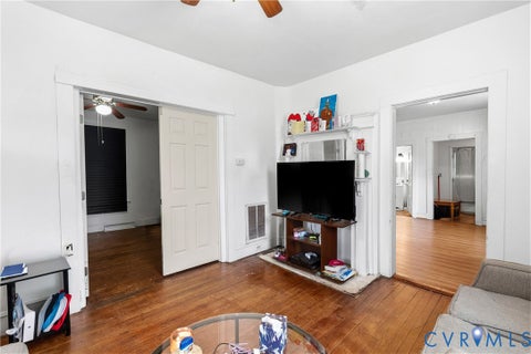 Tiny photo for 1418 12th Street, Victoria, VA 23974 (MLS # 2625153)
