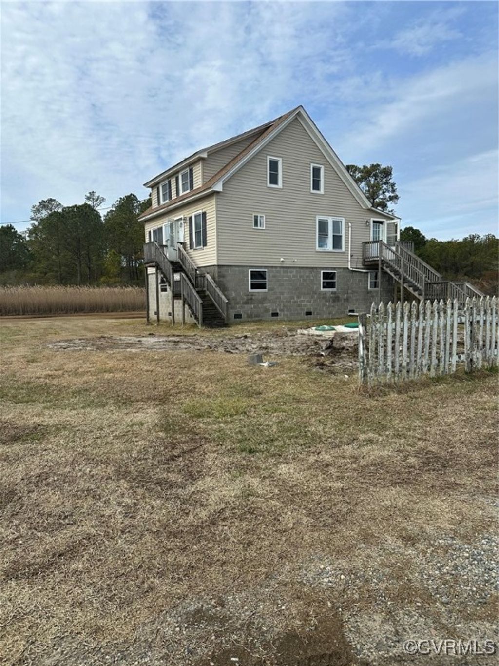 listing image 0