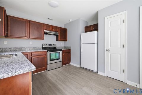 Tiny photo for 410 Orange Avenue, Colonial Heights, VA 23834 (MLS # 2616315)