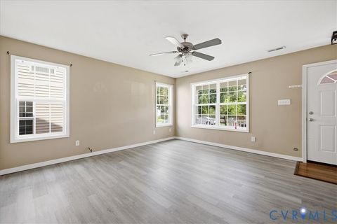 Tiny photo for 410 Orange Avenue, Colonial Heights, VA 23834 (MLS # 2616315)