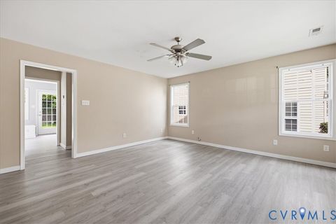 Tiny photo for 410 Orange Avenue, Colonial Heights, VA 23834 (MLS # 2616315)
