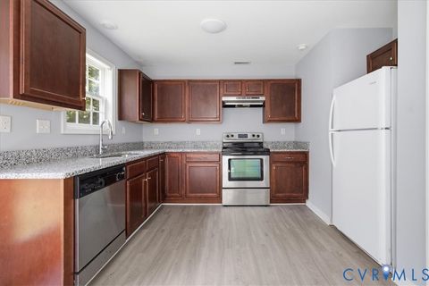 Tiny photo for 410 Orange Avenue, Colonial Heights, VA 23834 (MLS # 2616315)