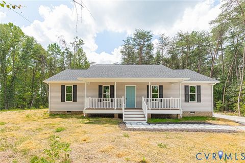 Photo of 464 Pattie Swamp Road, St Stephens Church, VA 23148 (MLS # 2523392)