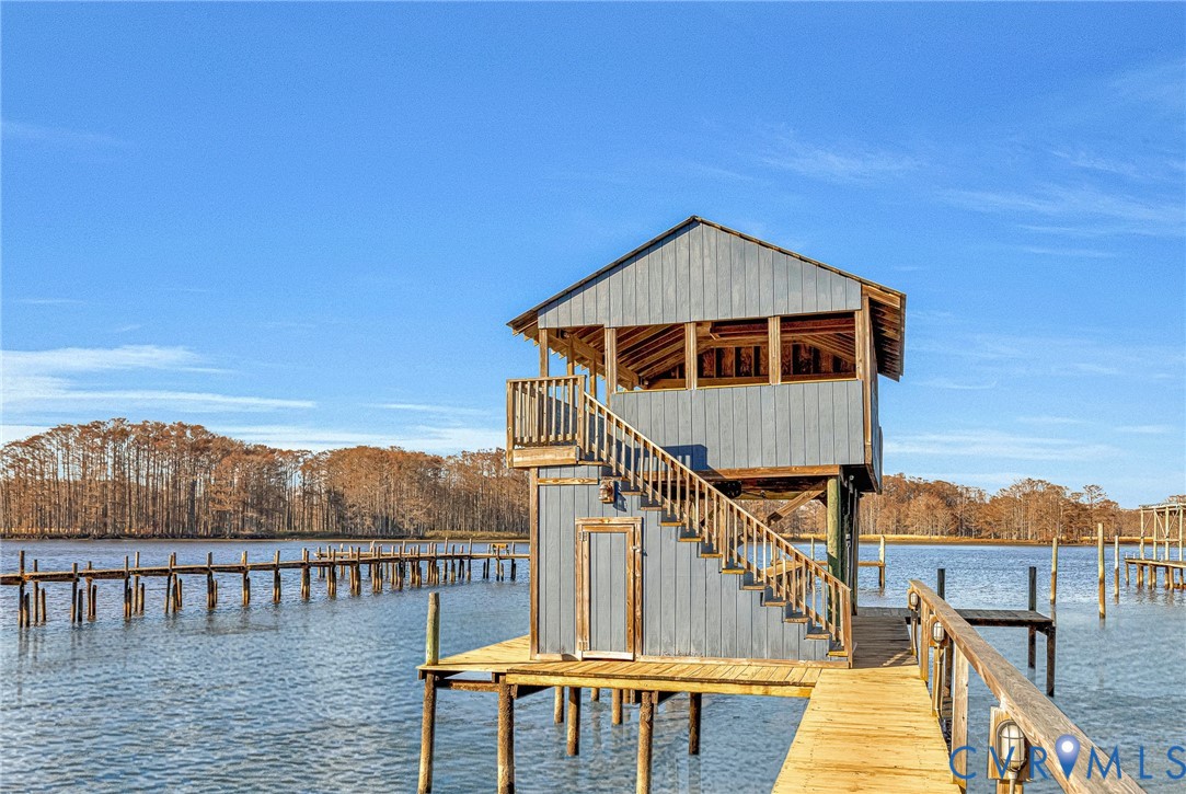 700 W Riverside Drive