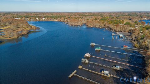 700 W Riverside Drive Lanexa VA 23089