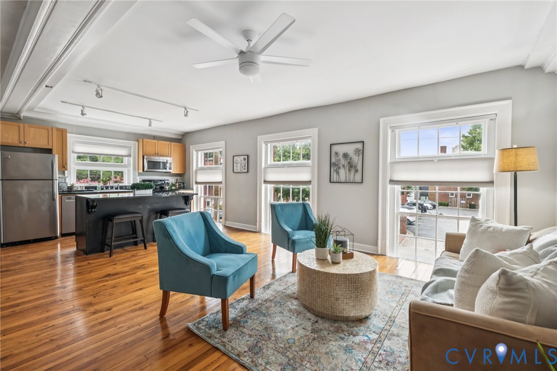 219 N 19th Street 23