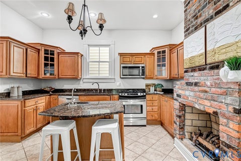 Tiny photo for 615 N 23rd Street, Richmond, VA 23223 (MLS # 2625323)