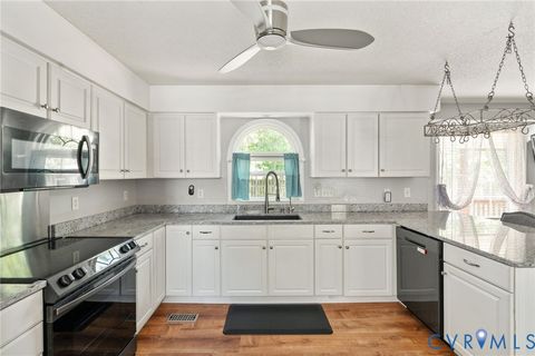 Tiny photo for 6724 Kingsland Creek Drive, Chesterfield, VA 23832 (MLS # 2616891)