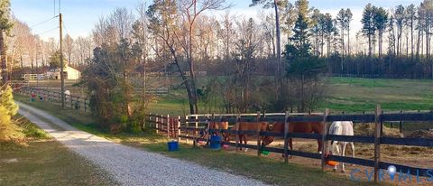 Tiny photo for 3151 Benchmark Trail Trl, Amelia Courthouse, VA 23002 (MLS # 2531919)