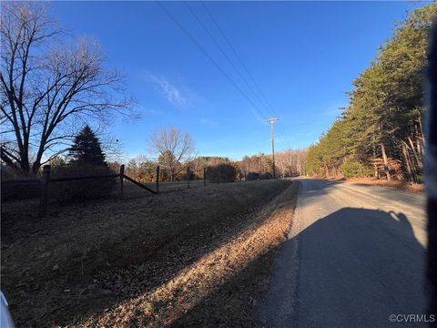 MLS: 2507242