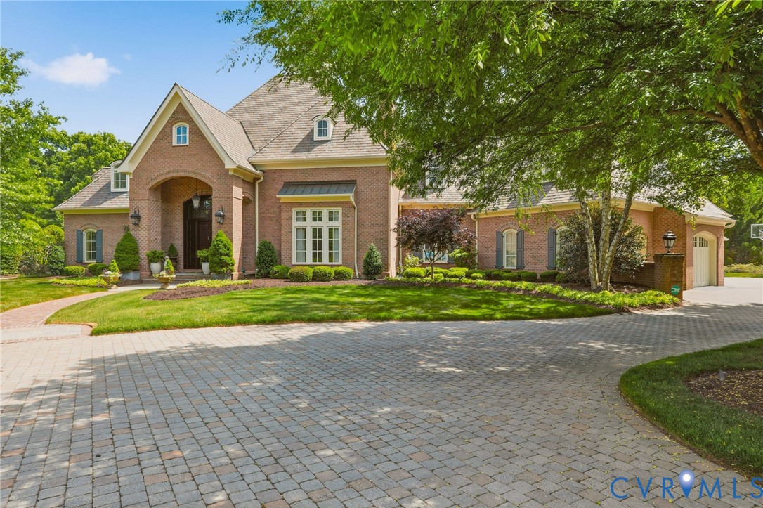 2725 Stonegate Court
