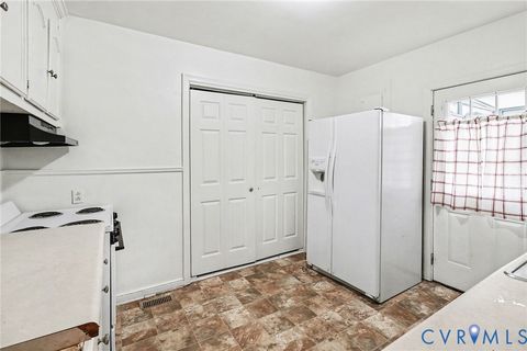 Tiny photo for 129 Seaboard Street, Petersburg, VA 23803 (MLS # 2602538)