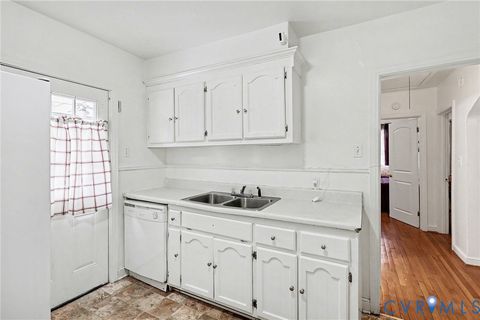 Tiny photo for 129 Seaboard Street, Petersburg, VA 23803 (MLS # 2602538)