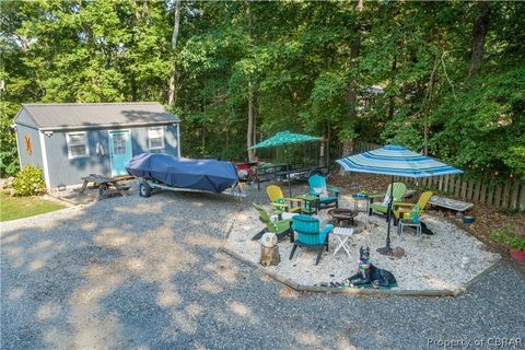 A home in Hardyville