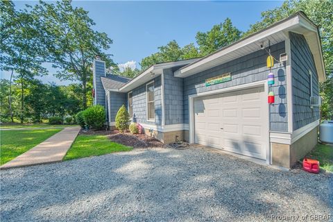 A home in Hardyville