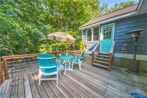 A home in Hardyville