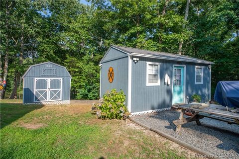 A home in Hardyville