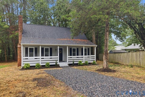 Tiny photo for 5102 W Alberta Circle, Chesterfield, VA 23832 (MLS # 2621306)