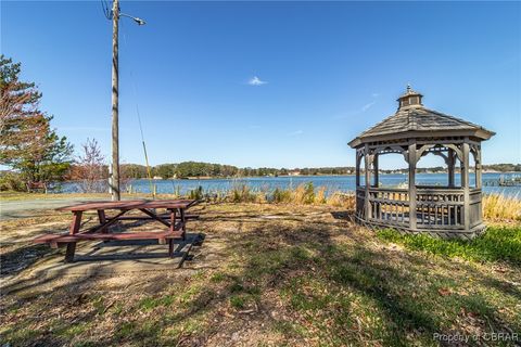 A home in Reedville