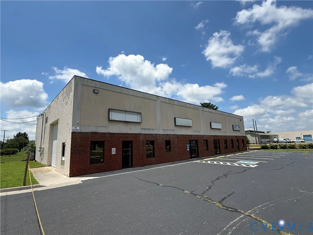 123 Maple Street, Warsaw, VA, 22572