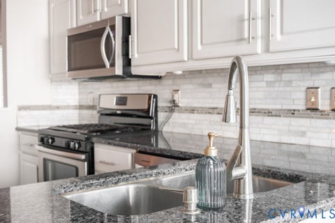 Tiny photo for 6163 Parsley Court, Mechanicsville, VA 23111 (MLS # 2628555)