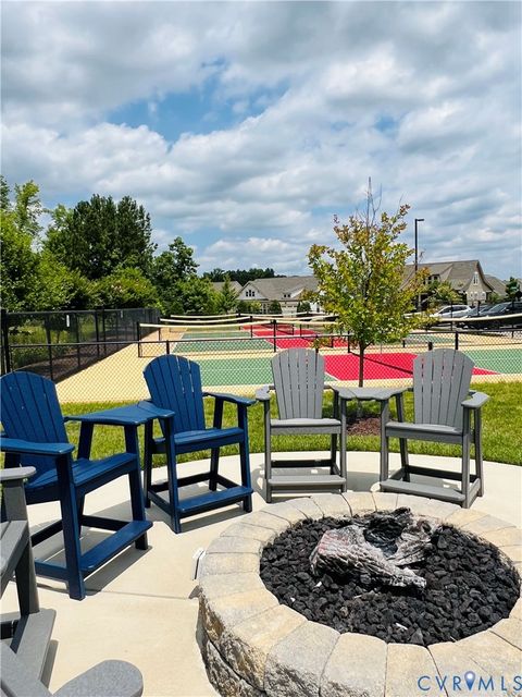 Tiny photo for 6973 Welara Run #633-6, Moseley, VA 23102 (MLS # 2603348)