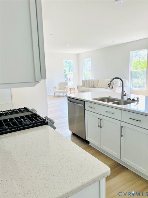 Tiny photo for 6973 Welara Run #633-6, Moseley, VA 23102 (MLS # 2603348)