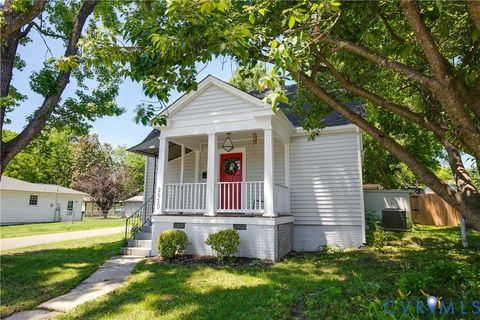 Photo of 2630 Parkside Avenue, Henrico, VA 23228 (MLS # 2614122)