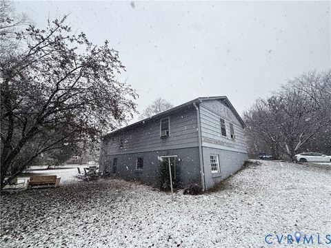 Tiny photo for 601 Roark Street, Chase City, VA 23924 (MLS # 2533550)