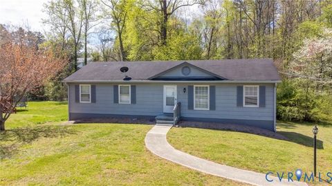 Photo of 601 Roark Street, Chase City, VA 23924 (MLS # 2533550)
