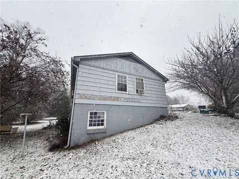 Tiny photo for 601 Roark Street, Chase City, VA 23924 (MLS # 2533550)