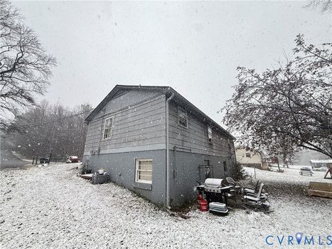 Tiny photo for 601 Roark Street, Chase City, VA 23924 (MLS # 2533550)