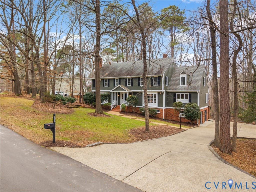 10000 Ashbridge Place