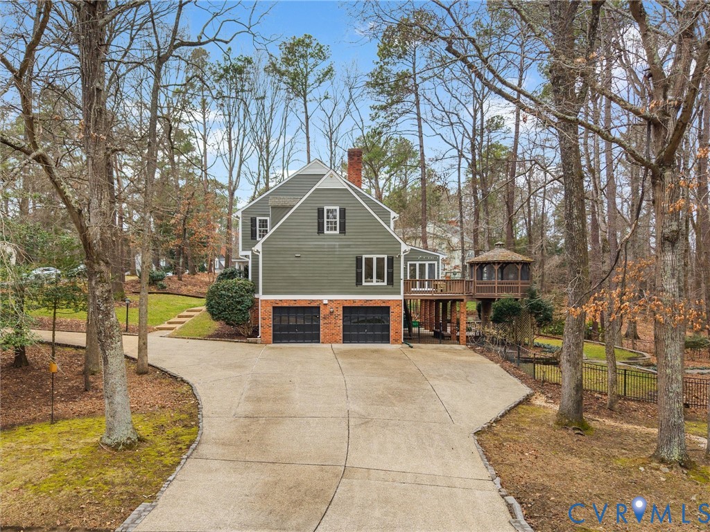 10000 Ashbridge Place