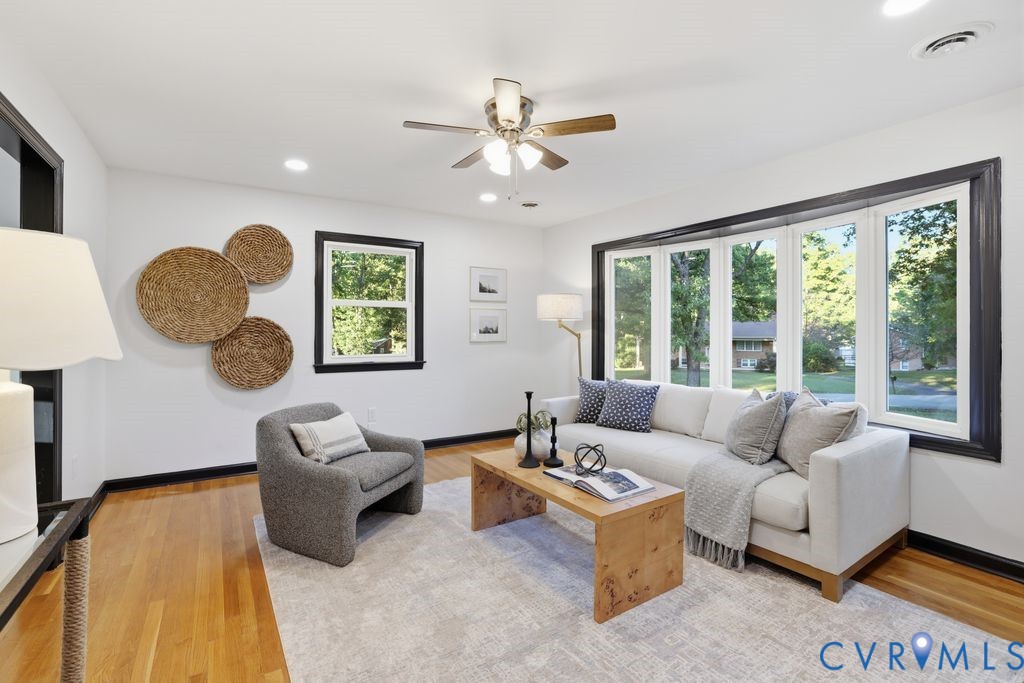 4401 Greenbriar Drive