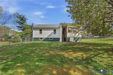 Tiny photo for 303 W 8th Street, Mineral, VA 23117 (MLS # 2616995)