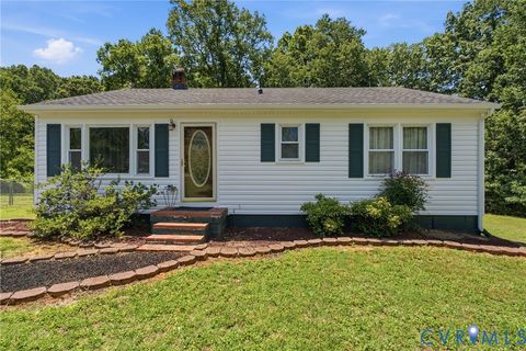 Photo of 303 W 8th Street, Mineral, VA 23117 (MLS # 2616995)