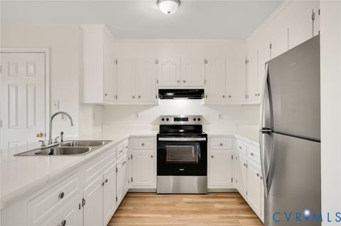 Tiny photo for 1723 Porter Street, Richmond, VA 23224 (MLS # 2611324)