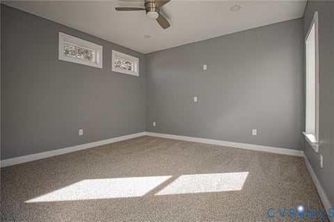 Tiny photo for 205 N Jefferson Street, Petersburg, VA 23803 (MLS # 2628413)