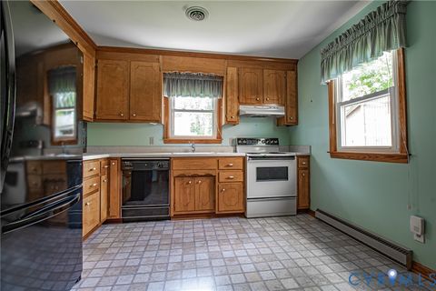 Tiny photo for 2905 Maple Street, Hopewell, VA 23860 (MLS # 2616822)
