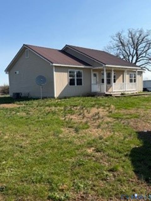 Photo of 1776 E Courthouse Road, Blackstone, VA 23824 (MLS # 2606316)