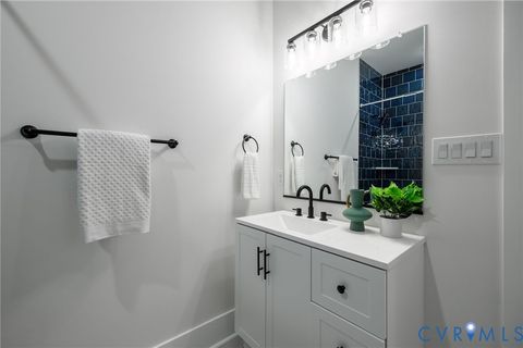 Tiny photo for 511 N 33rd Street, Richmond, VA 23223 (MLS # 2521301)