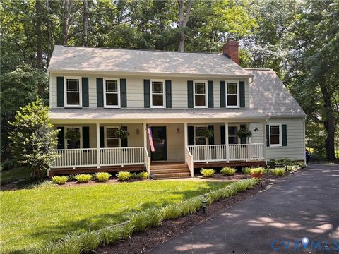 Photo of 5710 Oak Knoll Road, Midlothian, VA 23112 (MLS # 2610937)