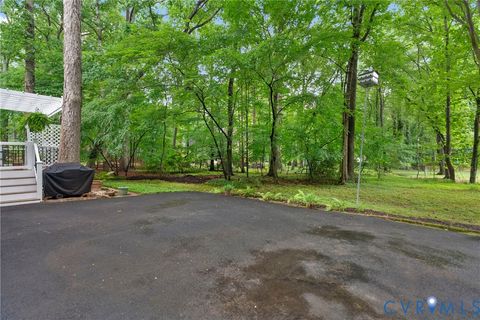 Tiny photo for 5710 Oak Knoll Road, Midlothian, VA 23112 (MLS # 2610937)